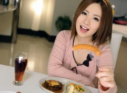 Bạn trai sau khi ăn tối thì địt em